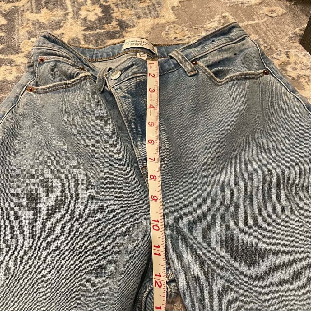 Classic Abercrombie Blue Denim Jeans - Picture 3 of 6